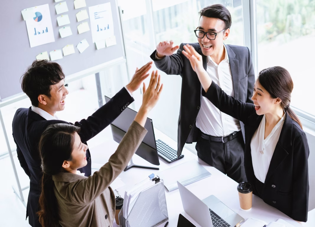 Salesforce Field History Tracking Benefits